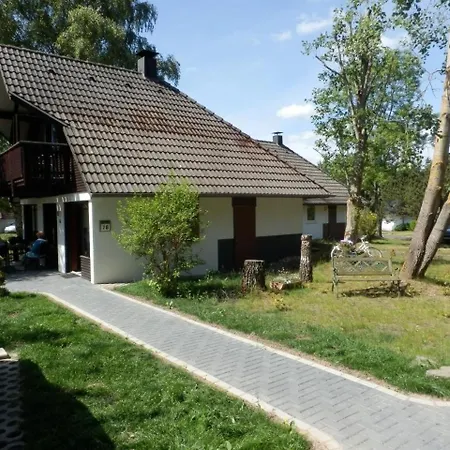 Mit Grill, Terrasse Und Garten Nyaraló *