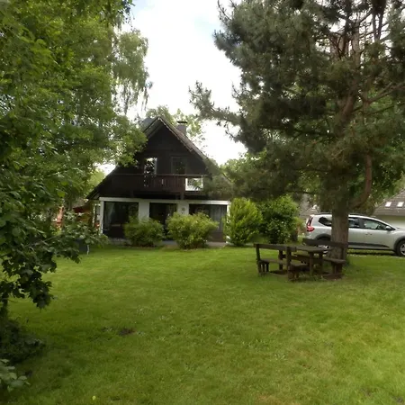 Nyaraló Mit Grill, Terrasse Und Garten Frielendorf